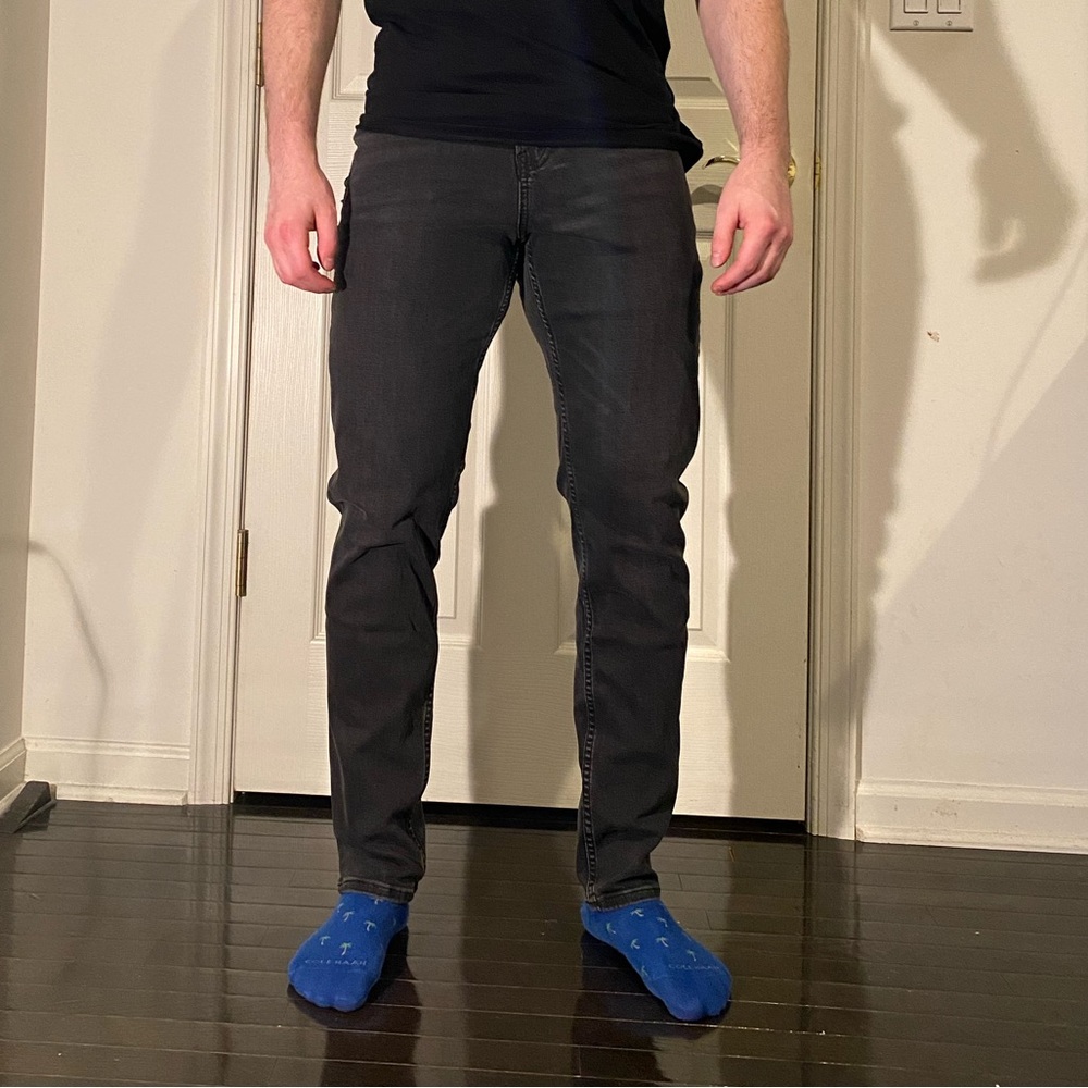 Tailored men’s H&M slim jeans in dark grey size 32x32